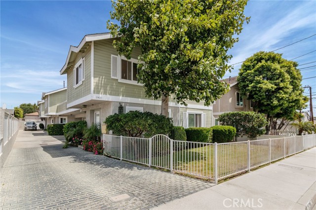 2421 Hill Lane, Redondo Beach, California 90278, 3 Bedrooms Bedrooms, ,2 BathroomsBathrooms,Residential,Sold,Hill,SB22161508