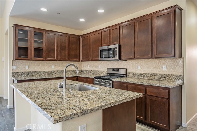 Detail Gallery Image 13 of 67 For 36492 Mallow Ct, Lake Elsinore,  CA 92532 - 3 Beds | 2 Baths
