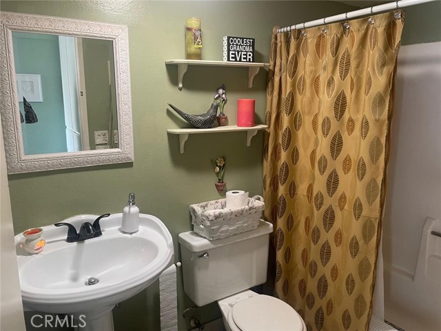 Detail Gallery Image 10 of 17 For 619 Bristol #17,  Santa Ana,  CA 92703 - 1 Beds | 1 Baths