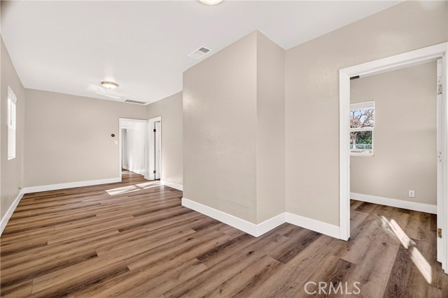 Detail Gallery Image 10 of 37 For 1128 W 5th, Chico,  CA 95928 - 3 Beds | 1 Baths