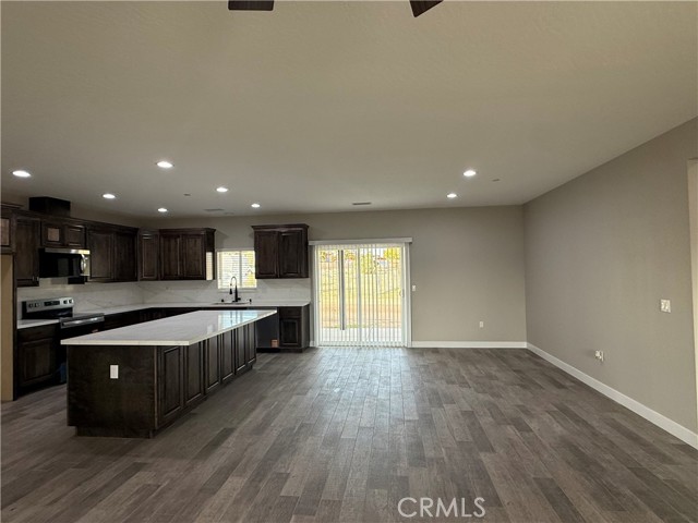 Detail Gallery Image 10 of 21 For 20420 Yuma, Apple Valley,  CA 92307 - 3 Beds | 2 Baths