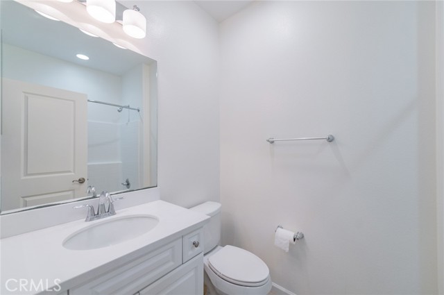 Detail Gallery Image 24 of 42 For 3076 E via Rosso, Ontario,  CA 91764 - 3 Beds | 2 Baths