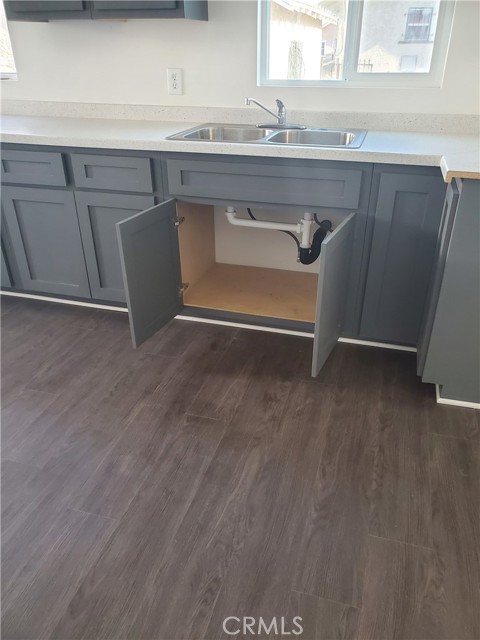 Detail Gallery Image 5 of 11 For 837 W W Gage Ave, Los Angeles,  CA 90044 - – Beds | – Baths