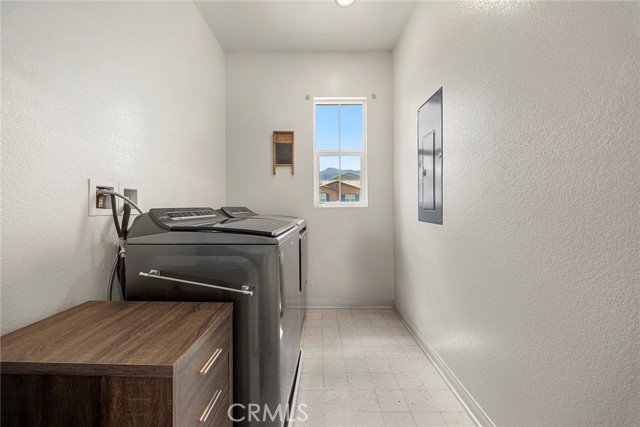Detail Gallery Image 39 of 48 For 11612 Alton Dr, Corona,  CA 92883 - 3 Beds | 2/1 Baths