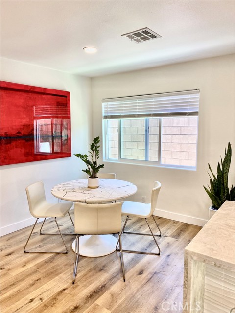 Detail Gallery Image 6 of 14 For 414 W Bon Air Dr, Palm Springs,  CA 92262 - 4 Beds | 2 Baths