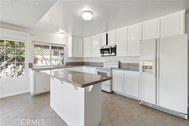Detail Gallery Image 11 of 57 For 19209 Sheryl Avenue, Cerritos,  CA 90703 - 5 Beds | 3 Baths
