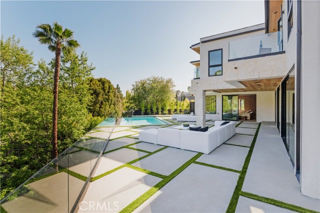 2608 Zorada Drive, Los Angeles CA: https://media.crmls.org/medias/a8155365-b749-44d5-bedd-11f898d43b51.jpg