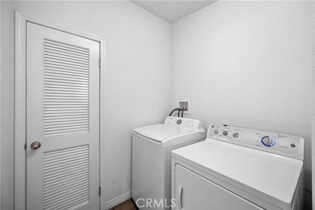 913 S Grand Avenue, San Jacinto CA: https://media.crmls.org/medias/a8159da6-c438-4b7e-aaa5-fd26b9f9abae.jpg