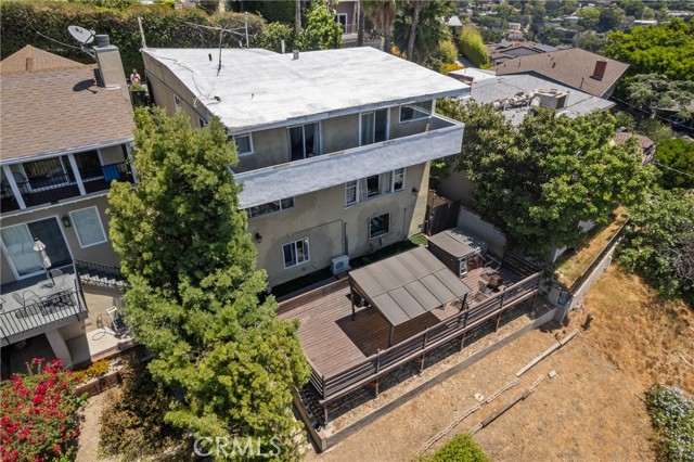 2067 Mayview Drive, Los Angeles CA: https://media.crmls.org/medias/a815b103-0446-4843-93fe-68a28466bdf2.jpg