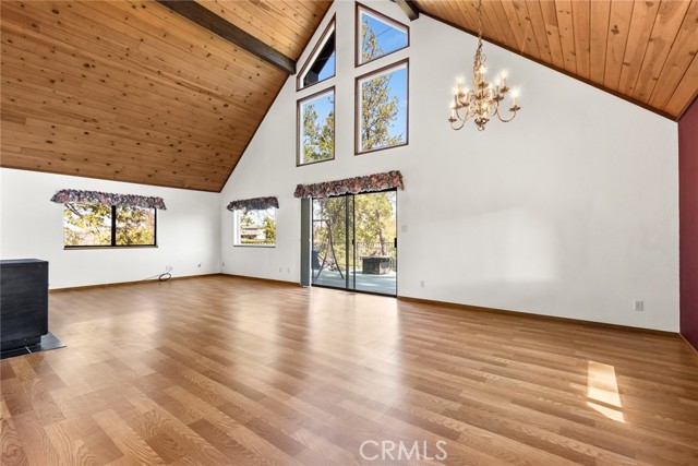 3 Town Hill Way, Berry Creek CA: https://media.crmls.org/medias/a815dcc8-16d7-4d4c-8966-2213bea5b171.jpg