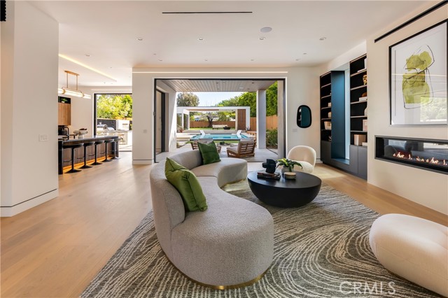 22930 Dolorosa Street, Woodland Hills CA: https://media.crmls.org/medias/a8163125-fca6-465d-8385-3ffc0329075b.jpg