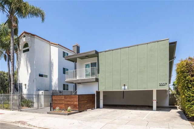 3337 S Durango Avenue, Los Angeles CA: https://media.crmls.org/medias/a8168369-f071-4bcb-b349-4c78b174fa5b.jpg