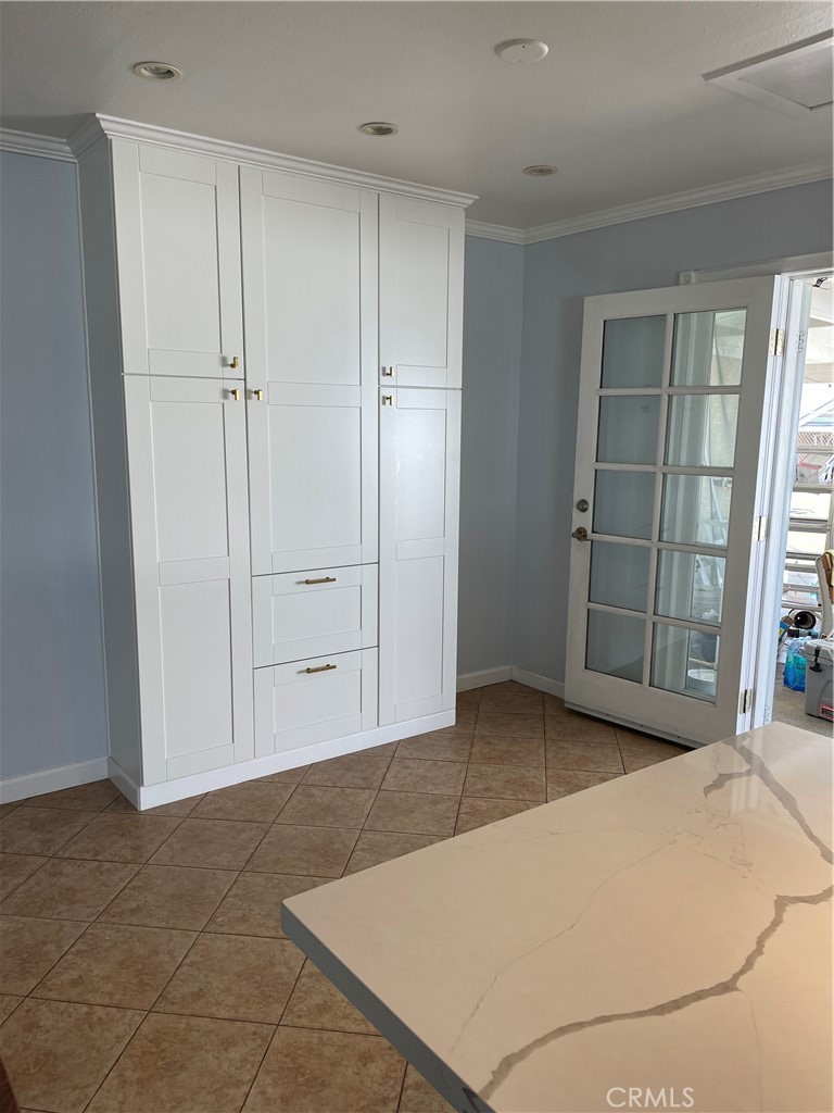 MLS #WS25274389 image #8