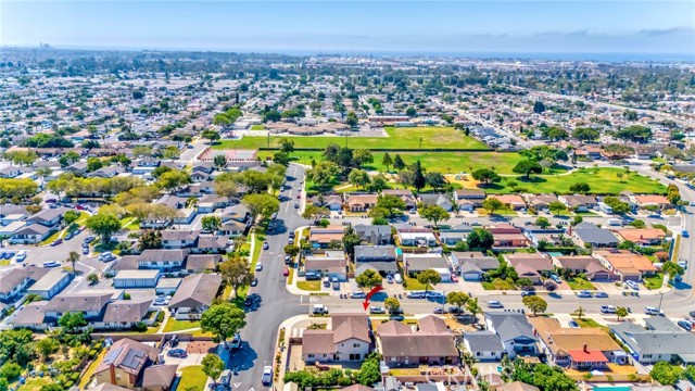 Detail Gallery Image 35 of 37 For 2401 El Portal Way, Oxnard,  CA 93035 - 4 Beds | 2/1 Baths