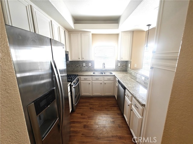 Detail Gallery Image 12 of 23 For 1095 S San Marino Way, Anaheim,  CA 92808 - 3 Beds | 2 Baths