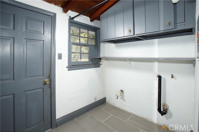Detail Gallery Image 9 of 22 For 7339 Baird Ave, Reseda,  CA 91335 - 3 Beds | 1 Baths