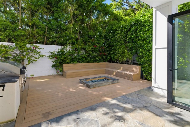 Detail Gallery Image 29 of 59 For 1405 Oak Ave, Manhattan Beach,  CA 90266 - 4 Beds | 4/1 Baths