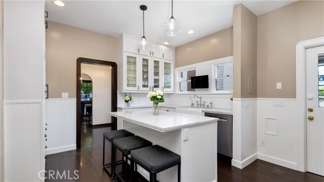 Detail Gallery Image 22 of 69 For 2042 N Ross St, Santa Ana,  CA 92706 - 3 Beds | 2/1 Baths