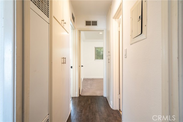 Detail Gallery Image 11 of 24 For 6041 Fountain Park St #9,  Woodland Hills,  CA 91367 - 2 Beds | 1 Baths