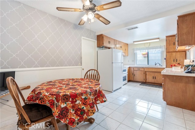 Detail Gallery Image 19 of 66 For 9704 Doreen, Cypress,  CA 90630 - 4 Beds | 2 Baths