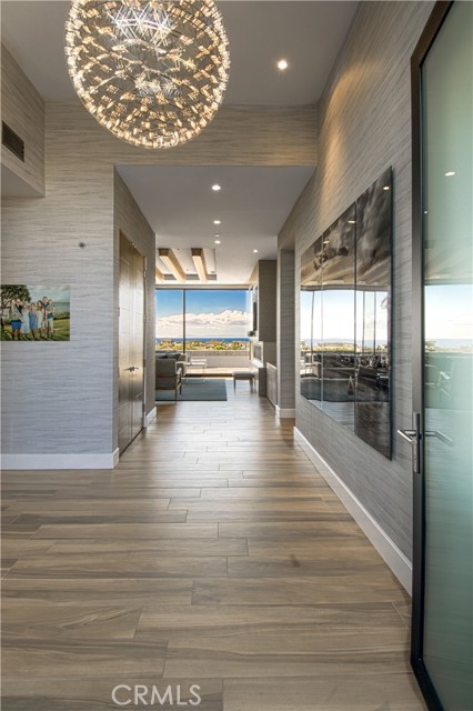 Detail Gallery Image 9 of 39 For 1301 Outrigger Dr, Corona Del Mar,  CA 92625 - 4 Beds | 3/1 Baths