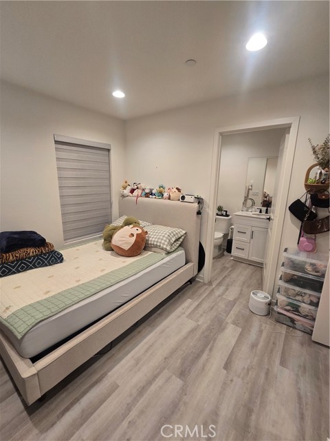 Detail Gallery Image 15 of 21 For 10901 Montauk, Stanton,  CA 90680 - 4 Beds | 3/1 Baths