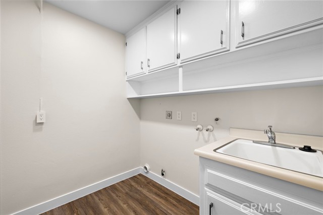 21542 Anns Lane, Laguna Beach CA: https://media.crmls.org/medias/a81c64ef-8c92-49d9-8fe9-2976d6e7c92a.jpg