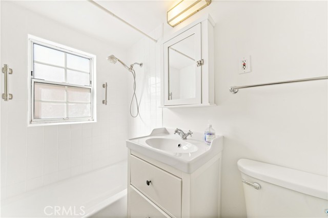 Detail Gallery Image 17 of 20 For 2123 Crescent, Montrose,  CA 91020 - 3 Beds | 2 Baths