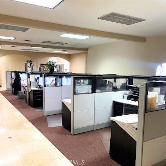 701 W 6th Street, Corona, California 92882, ,Commercial Lease,For Rent,701 W 6th Street,CRTR25049512