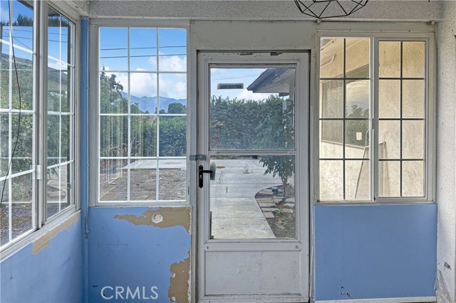 Detail Gallery Image 31 of 36 For 25010 Lawton Ave, Loma Linda,  CA 92354 - 3 Beds | 3/1 Baths