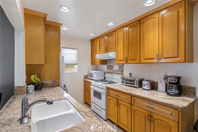 Detail Gallery Image 11 of 32 For 11143 James Pl, Cerritos,  CA 90703 - 3 Beds | 2 Baths