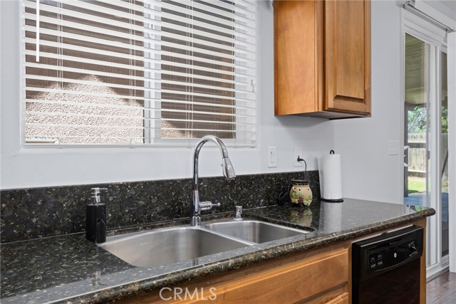 Detail Gallery Image 15 of 30 For 6202 Ocean Jasper Dr, Bakersfield,  CA 93313 - 5 Beds | 4 Baths