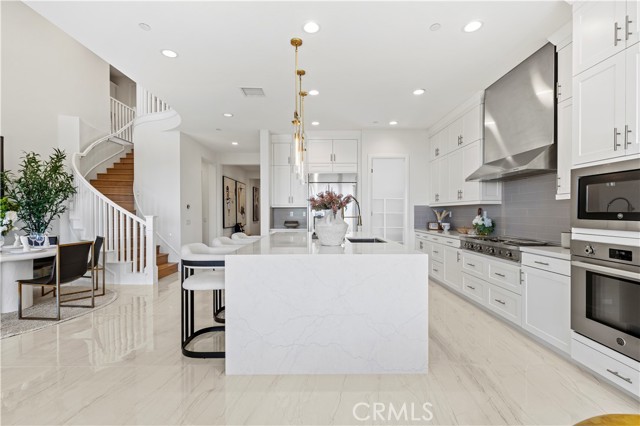 Detail Gallery Image 17 of 69 For 1186 Viejo Hills Dr, Lake Forest,  CA 92610 - 5 Beds | 5/1 Baths