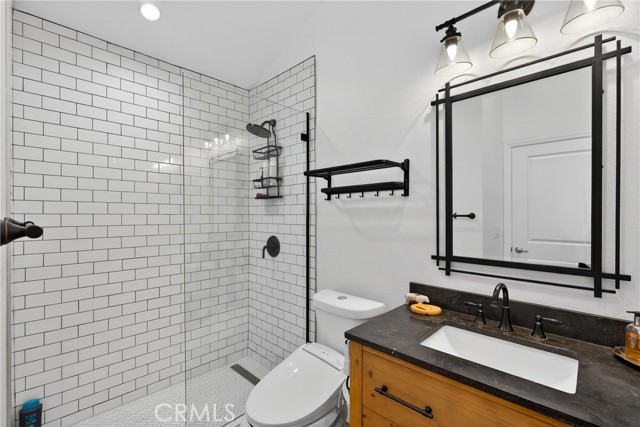 Detail Gallery Image 70 of 75 For 5526 Fulton, Sherman Oaks,  CA 91401 - 3 Beds | 3 Baths