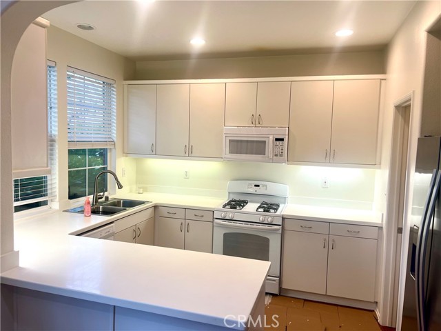Detail Gallery Image 17 of 24 For 22 Albany St #80,  Ladera Ranch,  CA 92694 - 4 Beds | 3 Baths
