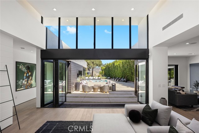 Detail Gallery Image 13 of 53 For 7139 Macapa, Los Angeles,  CA 90068 - 4 Beds | 5 Baths