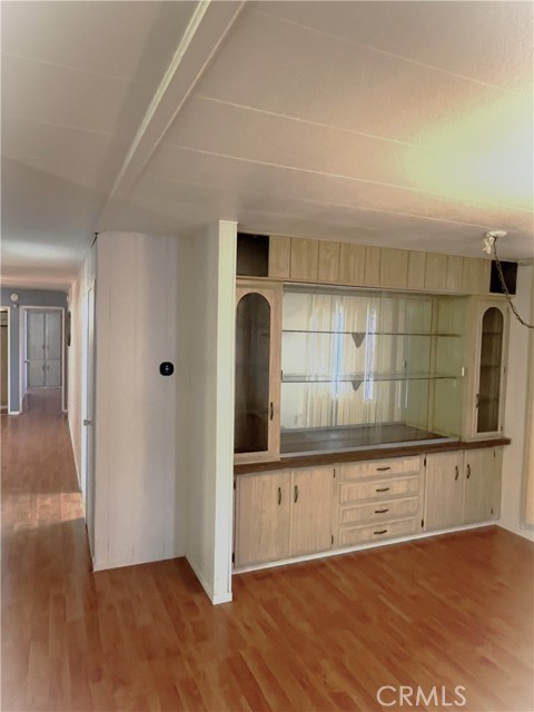 9391 California Avenue, Riverside CA: https://media.crmls.org/medias/a8200eec-86eb-4112-bc36-a72171a1e8d2.jpg