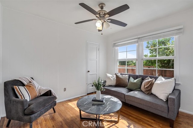 Detail Gallery Image 16 of 29 For 2215 Marigold Pl, San Diego,  CA 92105 - 3 Beds | 1 Baths
