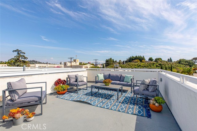 Detail Gallery Image 27 of 36 For 1754 N Berendo St #B,  Los Angeles,  CA 90027 - 3 Beds | 2/1 Baths