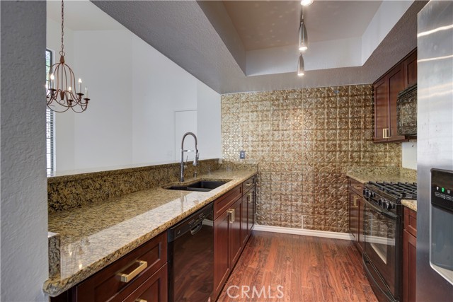 Detail Gallery Image 10 of 30 For 1213 Iris Ct, Lompoc,  CA 93436 - 3 Beds | 2 Baths