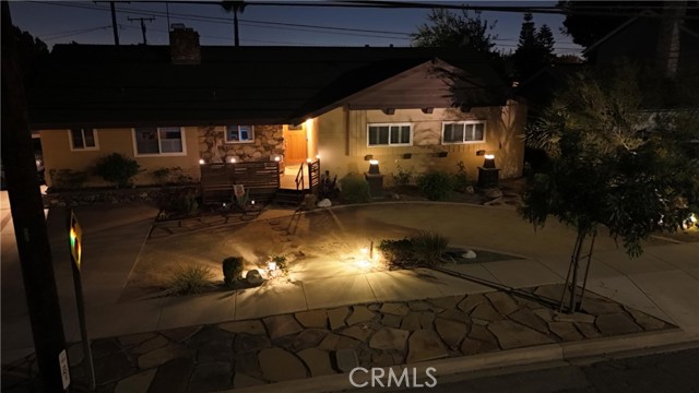 874 W 19th Street, Upland CA: https://media.crmls.org/medias/a8223834-90b9-41fd-840e-e88c93d70eed.jpg