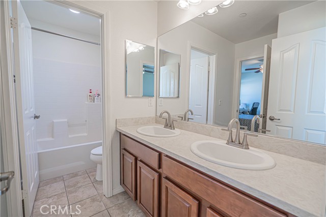 Detail Gallery Image 29 of 56 For 28267 N via Sonata Dr, Valencia,  CA 91354 - 3 Beds | 3 Baths