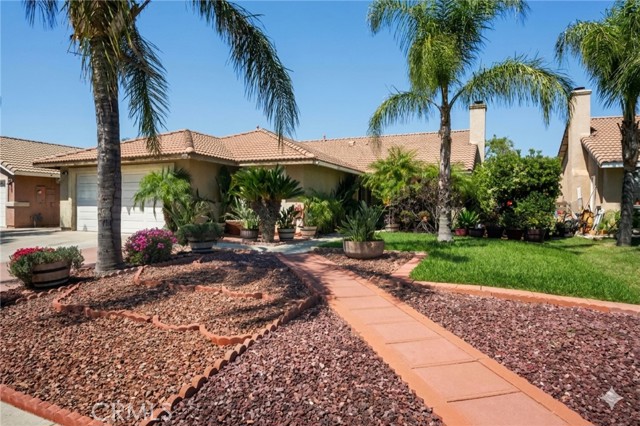 Detail Gallery Image 3 of 55 For 15070 Spring, Fontana,  CA 92335 - 5 Beds | 2 Baths