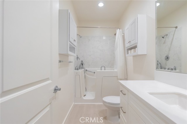 Detail Gallery Image 35 of 38 For 30912 Marbella, Highland,  CA 92346 - 5 Beds | 4 Baths