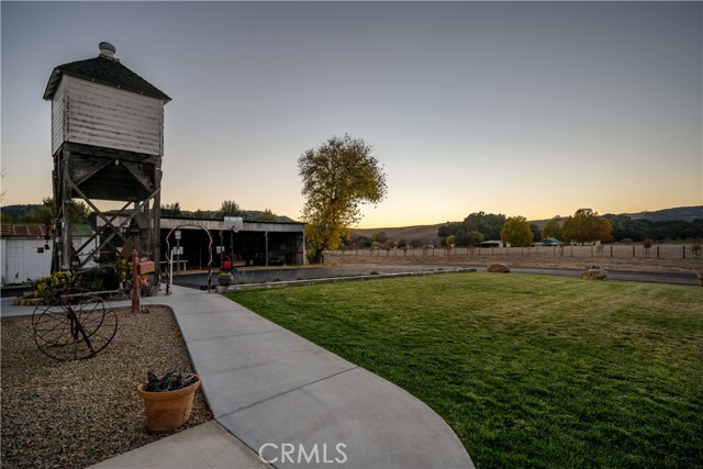 Detail Gallery Image 37 of 72 For 4101 Vineyard Dr, Paso Robles,  CA 93446 - 4 Beds | 3/1 Baths