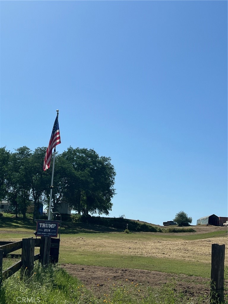 https://media.crmls.org/medias/a823f8cb-e824-4840-9efb-11b2800a764c.jpg?preset=X-Large