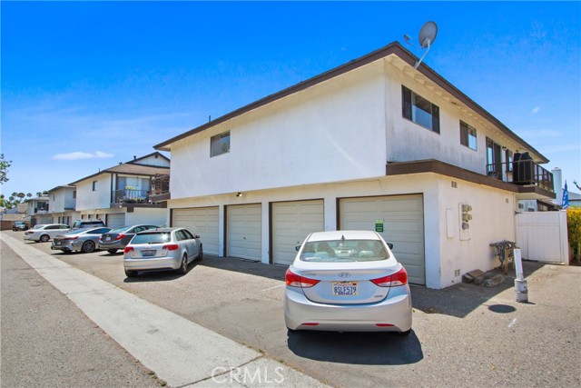 18702 Demion Lane, Huntington Beach CA: https://media.crmls.org/medias/a82403ec-46ab-4eed-89b5-d7665d480d5b.jpg