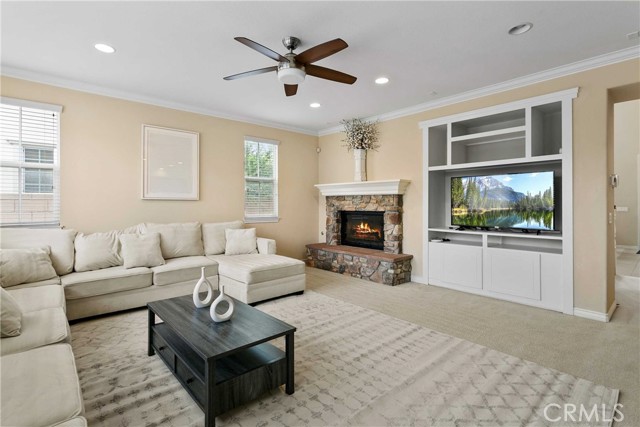 Detail Gallery Image 3 of 33 For 14496 Meadowbrook Ln, Corona,  CA 92880 - 5 Beds | 4/1 Baths