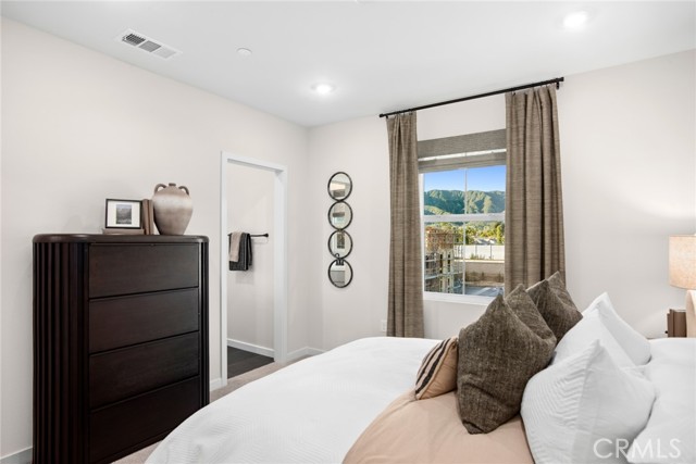 Detail Gallery Image 11 of 18 For 733 E. Route 66, Glendora,  CA 91740 - 2 Beds | 2/1 Baths