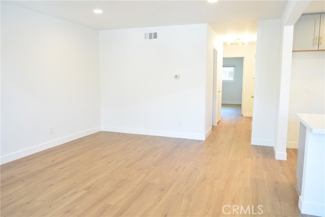 Detail Gallery Image 10 of 17 For 3103 Ginger #C,  Costa Mesa,  CA 92626 - 2 Beds | 2 Baths